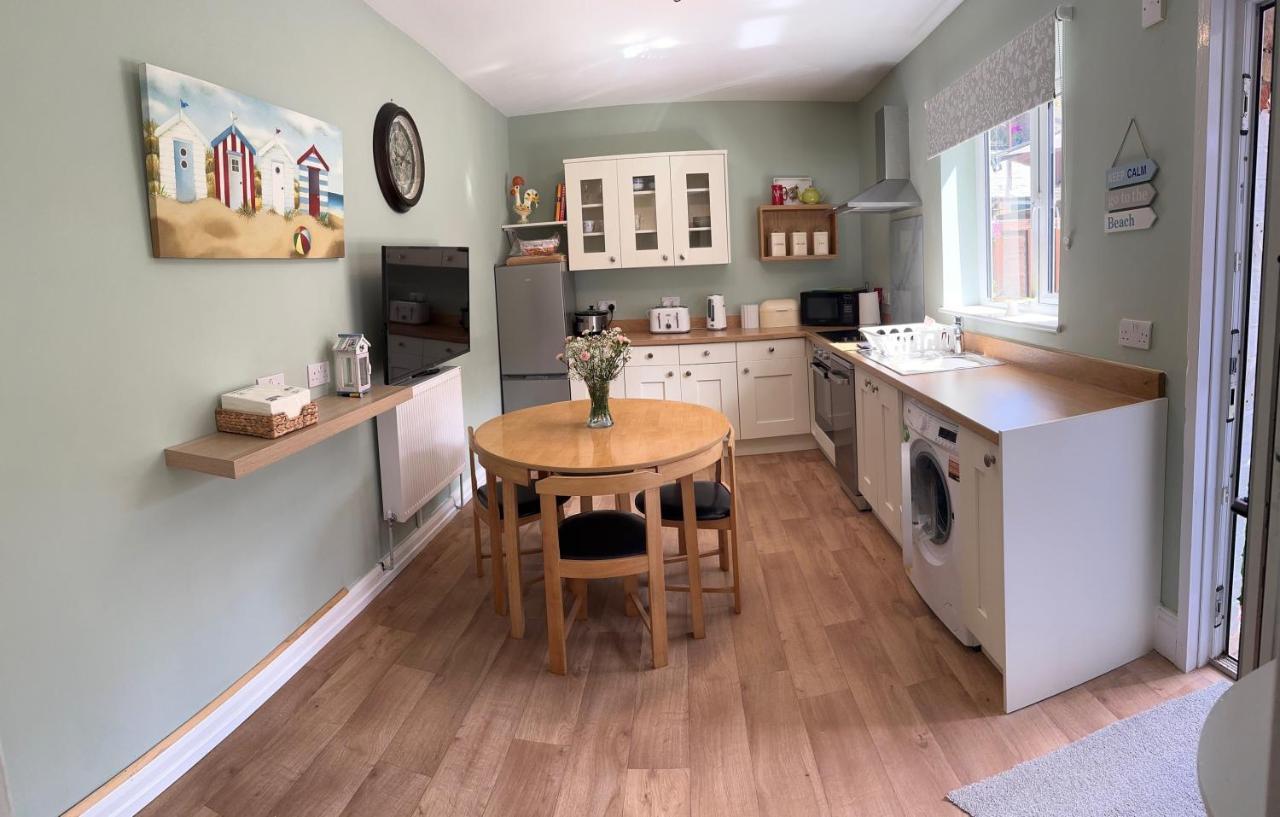 Self Contained Garden Flat Newly Refurbished Appartement Bridlington Buitenkant foto